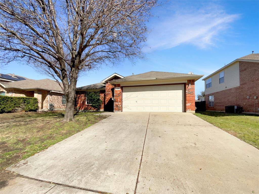 Grand Prairie, TX 75052,1040 Wood Stream Drive