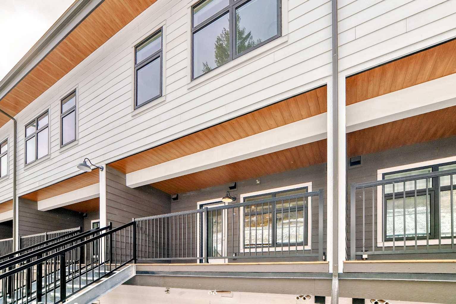 Harvie Heights, AB T1W 2W2,316 750 Harvie heights RD