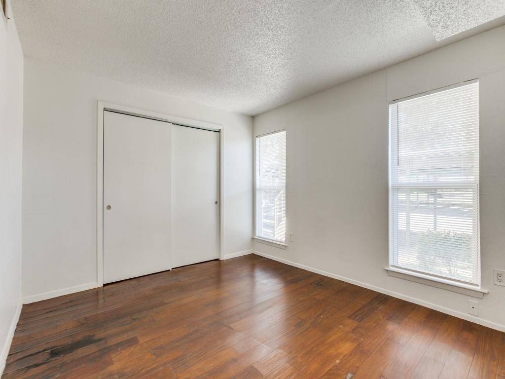 Dallas, TX 75231,6050 Melody Lane #133