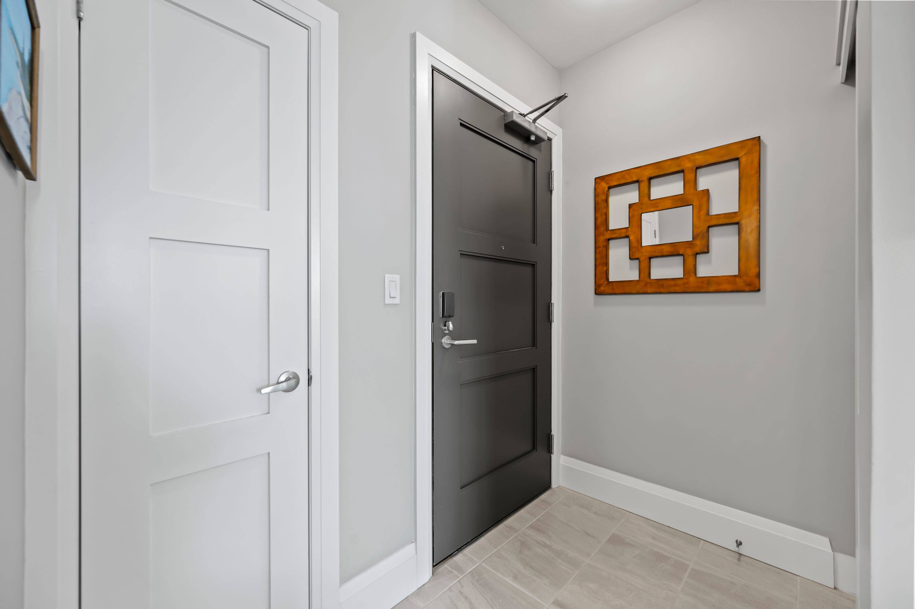 Guelph, ON N1E 0A8,63 Arthur ST S #1008