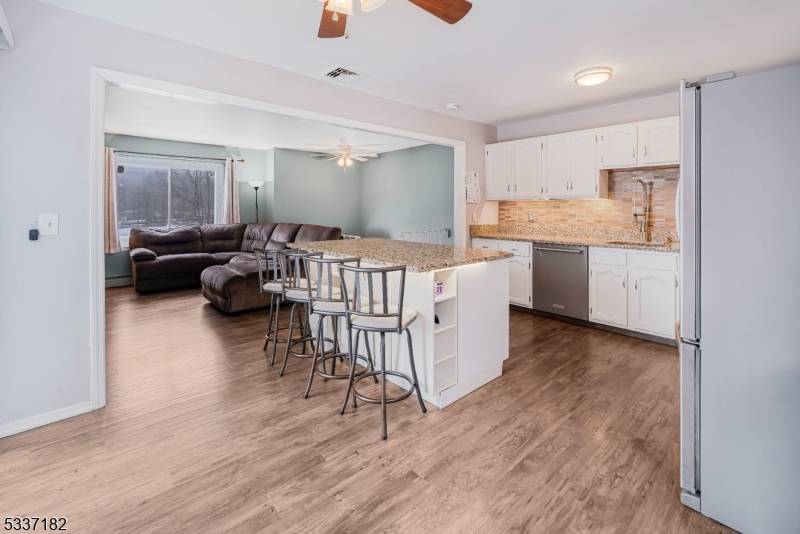 Netcong Boro, NJ 07857,90 Koclas Dr