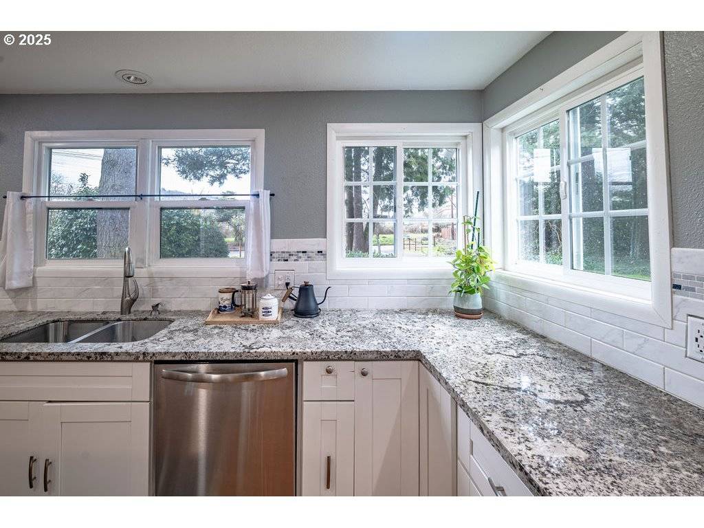 Portland, OR 97266,9103 SE KNAPP ST