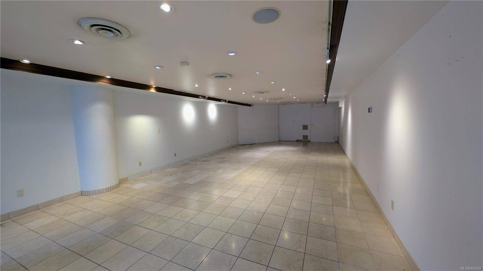 Victoria, BC V8W 3J2,621 Broughton St