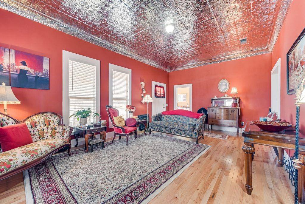 Boyd, TX 76023,213 W Morton Street