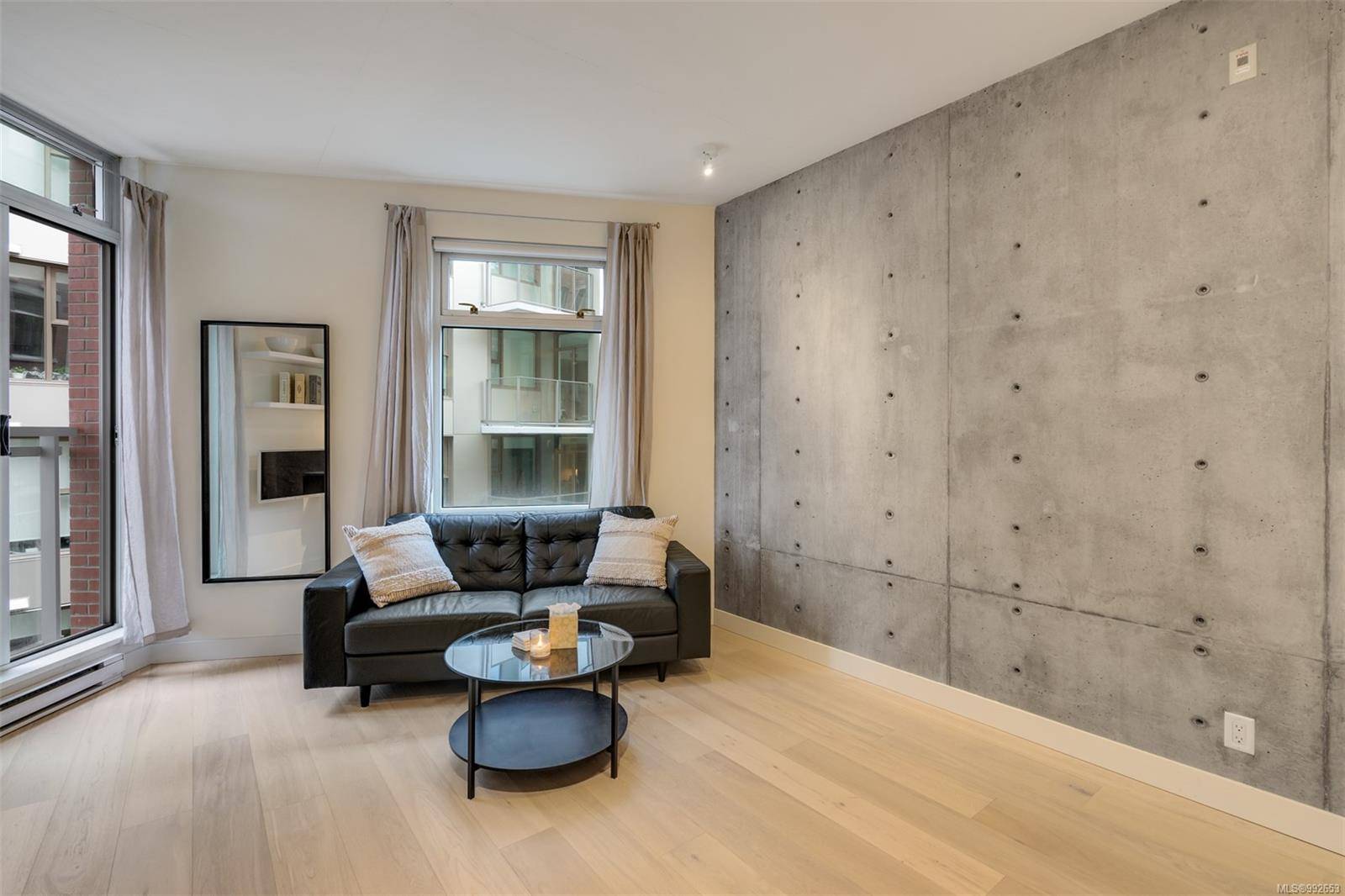 Victoria, BC V8W 0E3,456 Pandora Ave #102