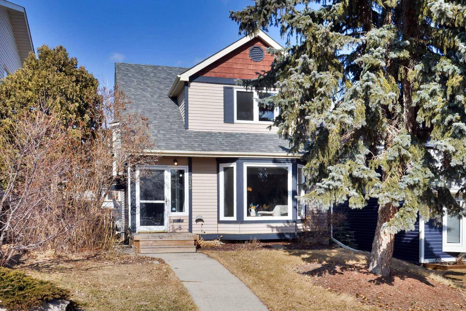 Calgary, AB T3H 1M9,215 Strathearn CRES SW