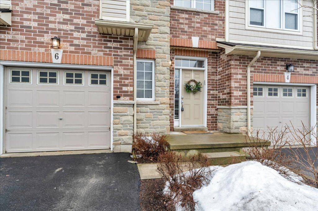Hamilton, ON L9G 0A7,6 Liddycoat LN