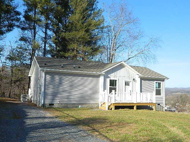 Marion, VA 24354,211 Henderson