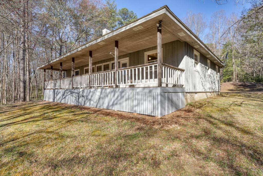 Brasstown, NC 28902,1493 Greasy Creek Road