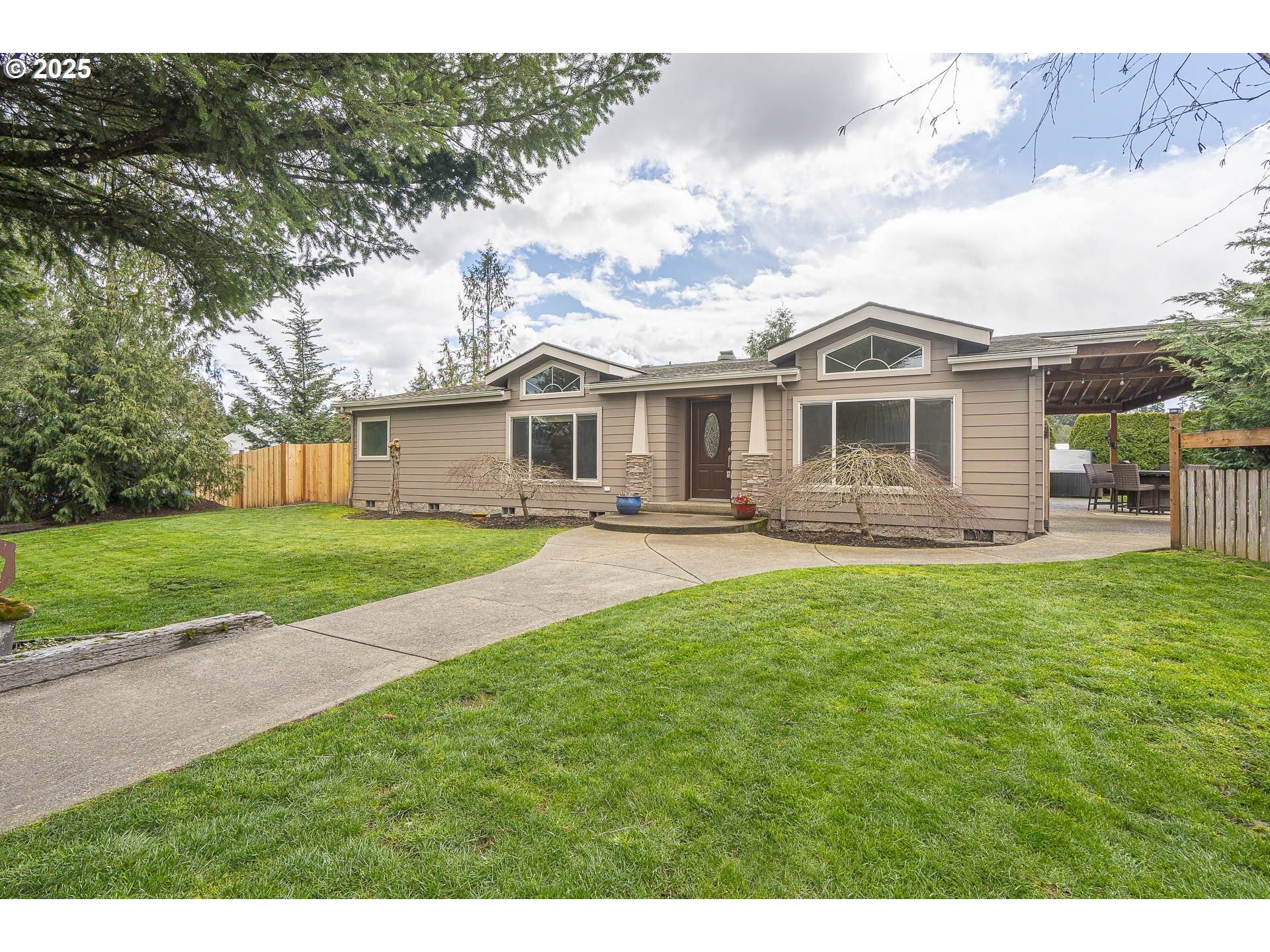Newberg, OR 97132,23167 NE SUNNYCREST RD