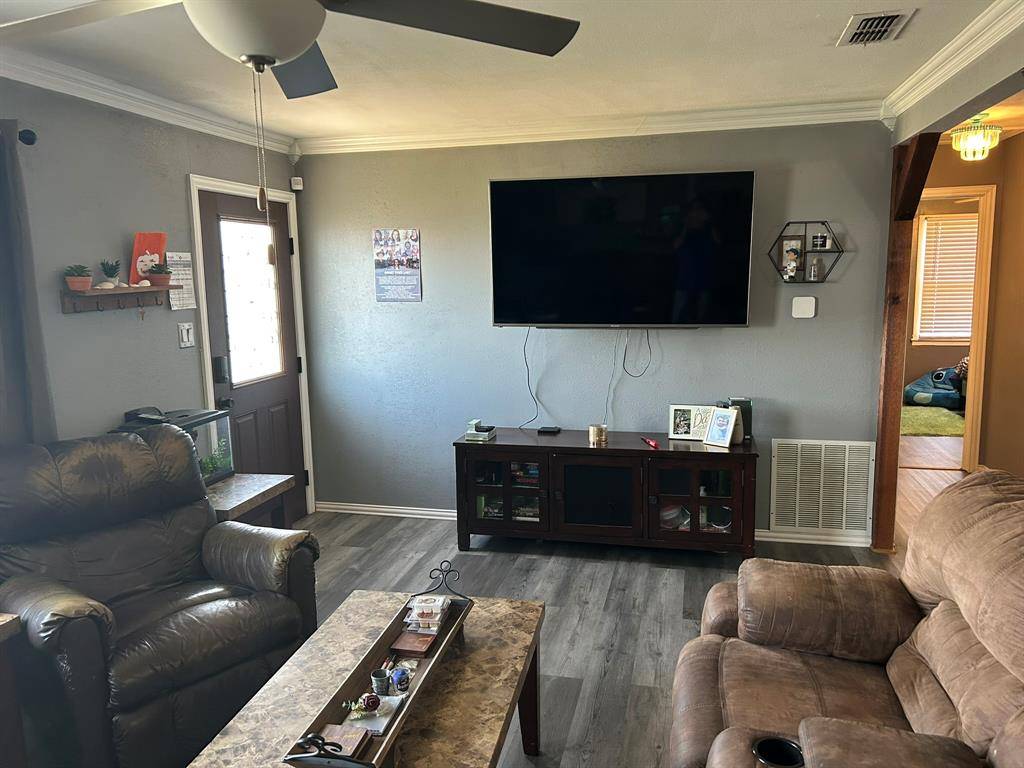 Olney, TX 76374,1205 Mockingbird Lane