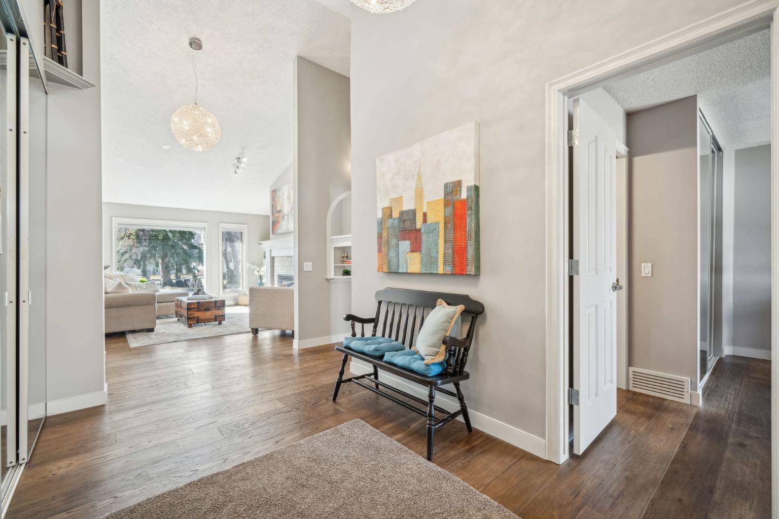 Calgary, AB T2M4T7,2421 18 ST NW