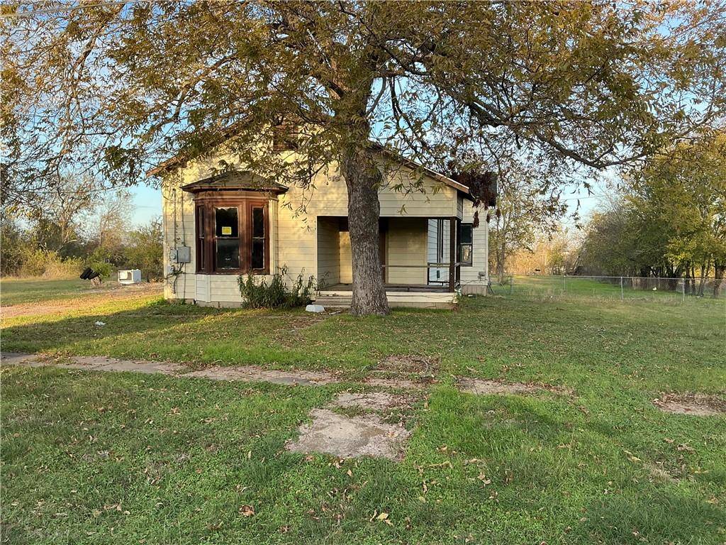 Groesbeck, TX 76642,917 W Angeline Street