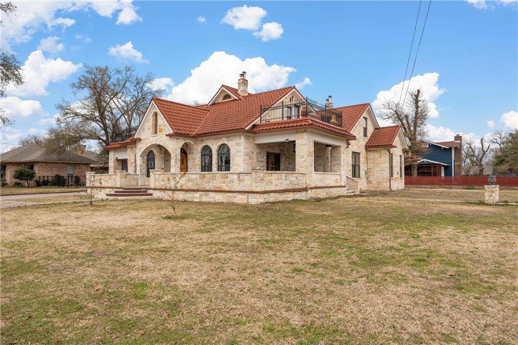 Groesbeck, TX 76642,511 E Farrar Street