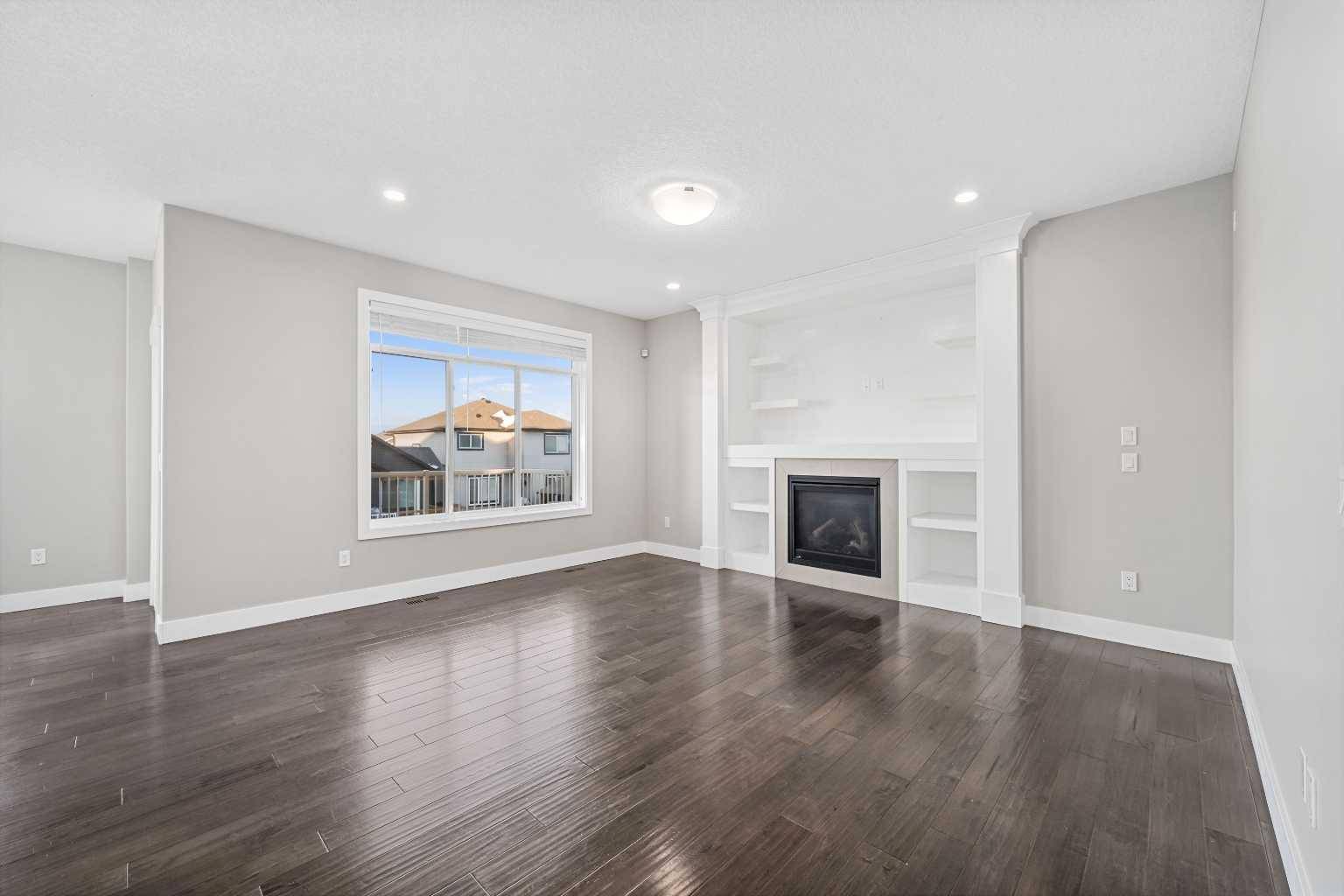 Crossfield, AB T0M0S0,1108 Veterans AVE