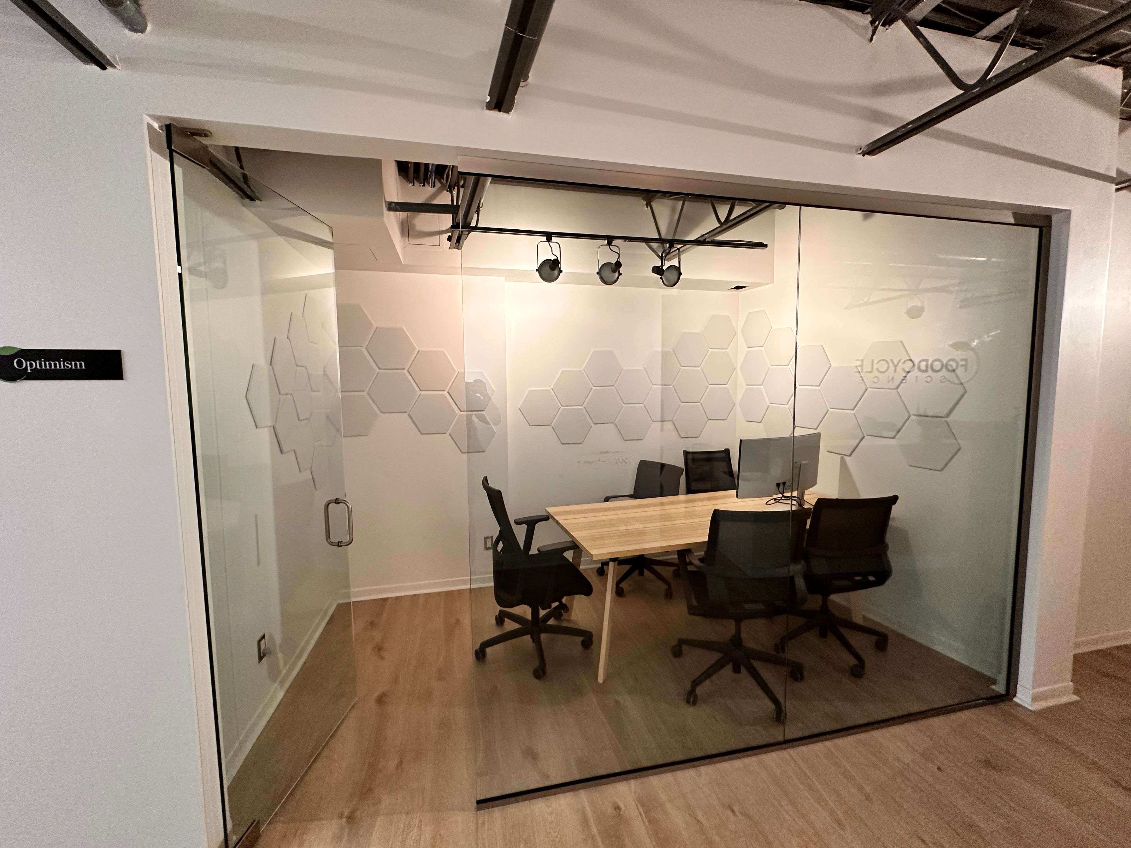 Carlingwood - Westboro And Area, ON K2A 0E7,371A RICHMOND RD #6