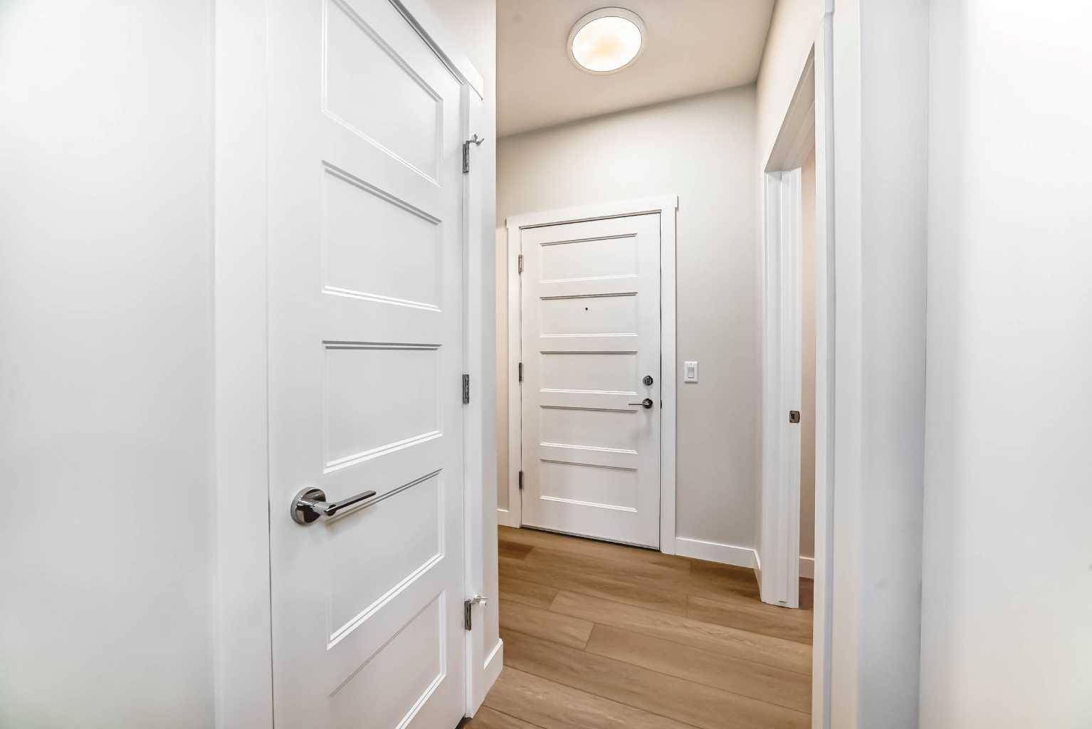 Calgary, AB T3G 0H4,81 Arbour Lake VW NW #1102