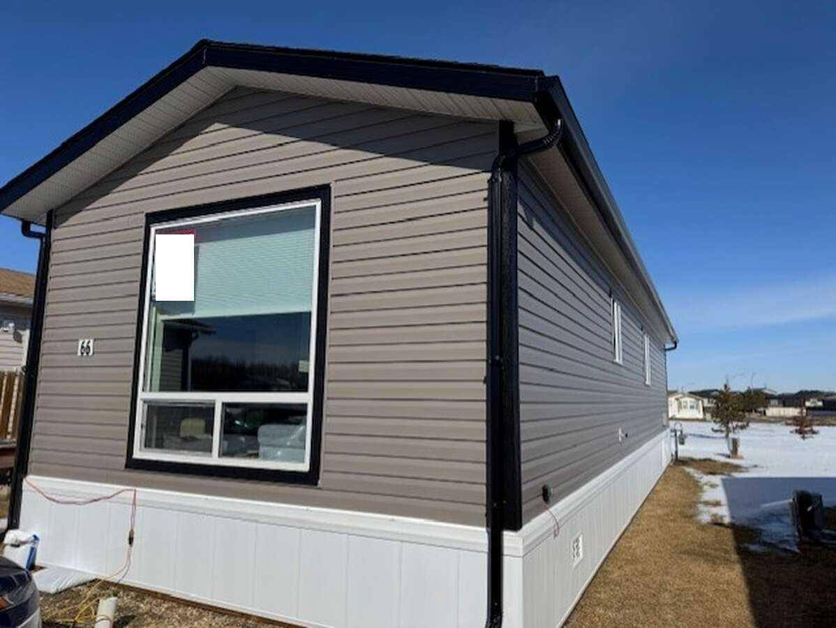Lacombe, AB T4L 0B4,15 Mackenzie Ranch WAY #66