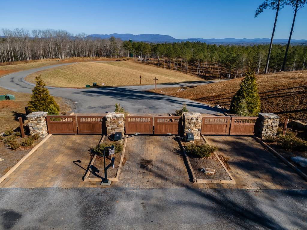 Ellijay, GA 30540,121 High River Crossing