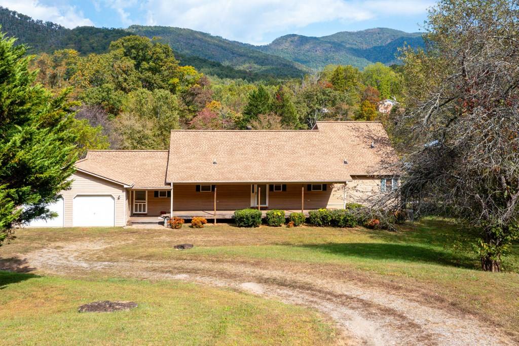 Hayesville, NC 28904,3533 Old Hwy 64E