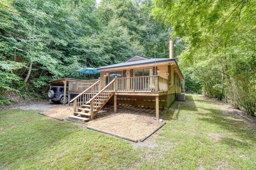 Young Harris, GA 30582,8088 Ivy Log Gap Road