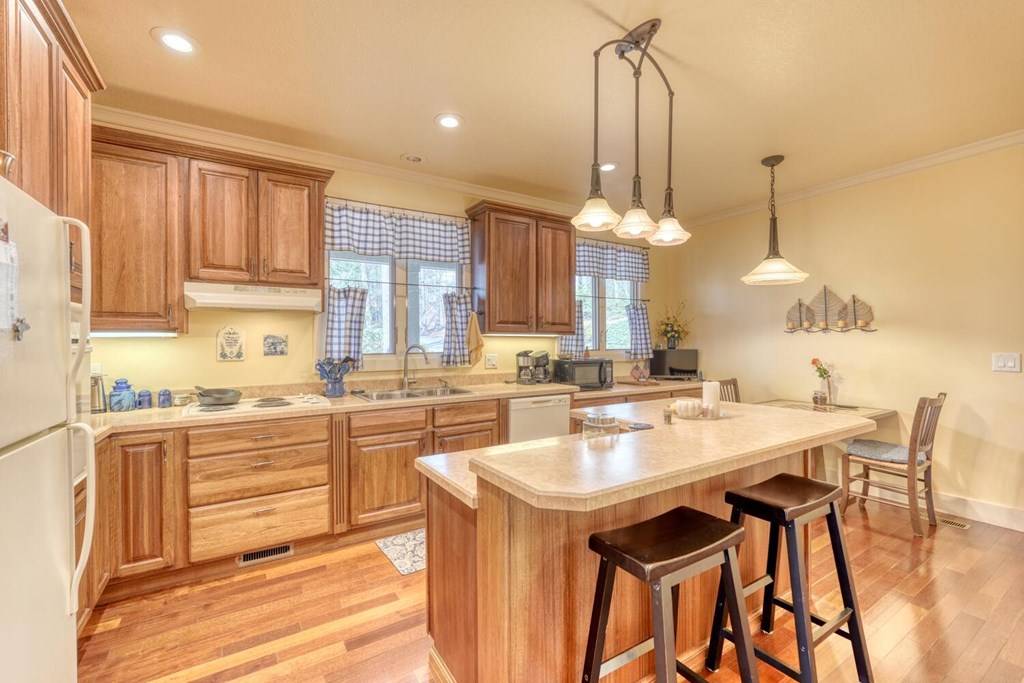 Blairsville, GA 30512,298 Coosa Bend Drive