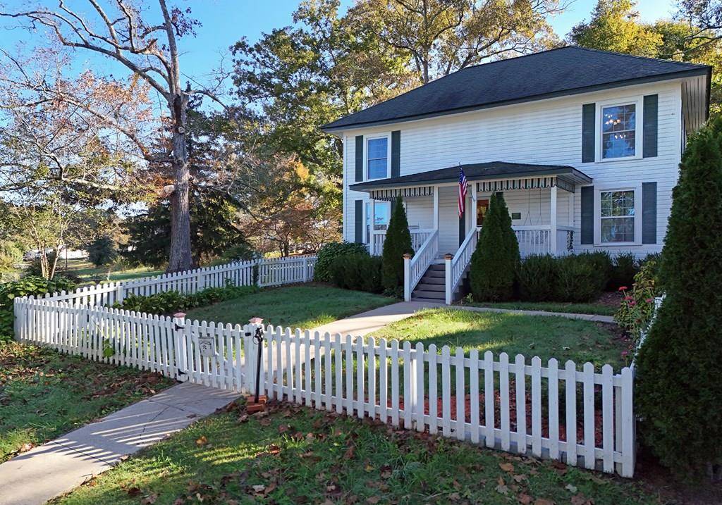Morganton, GA 30560,63 Loving Road
