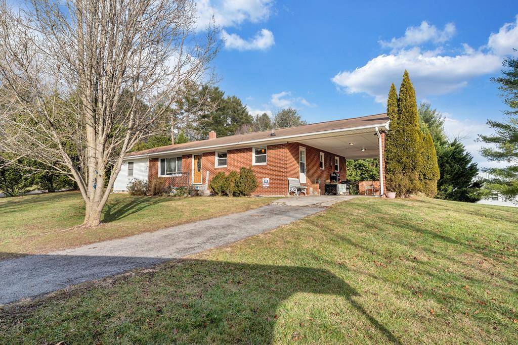 Bland, VA 24315,334 Fairview Rd