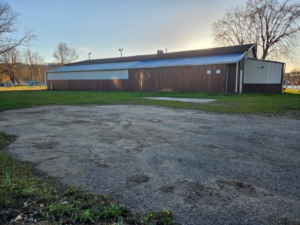 Moundsville, WV 16041,107 13th st.