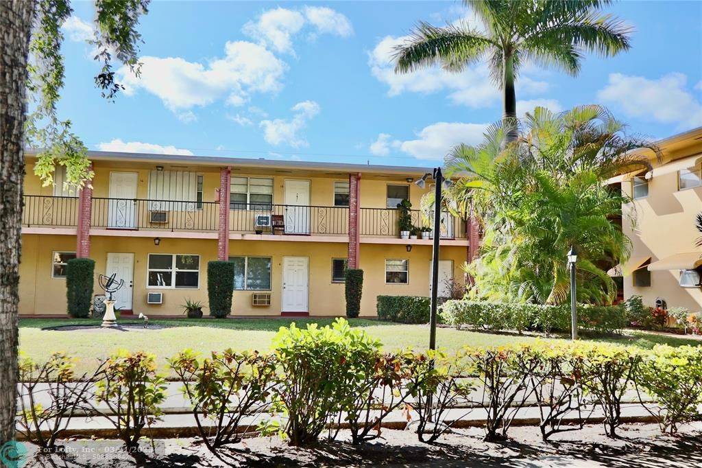 Hollywood, FL 33021,3700 Harrison St #5A