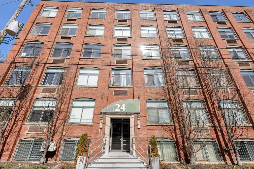 Toronto W01, ON M6K 2C8,24 Noble ST #G11