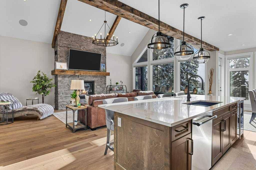 Canmore, AB T1W 3A8,137 Silvertip RDG