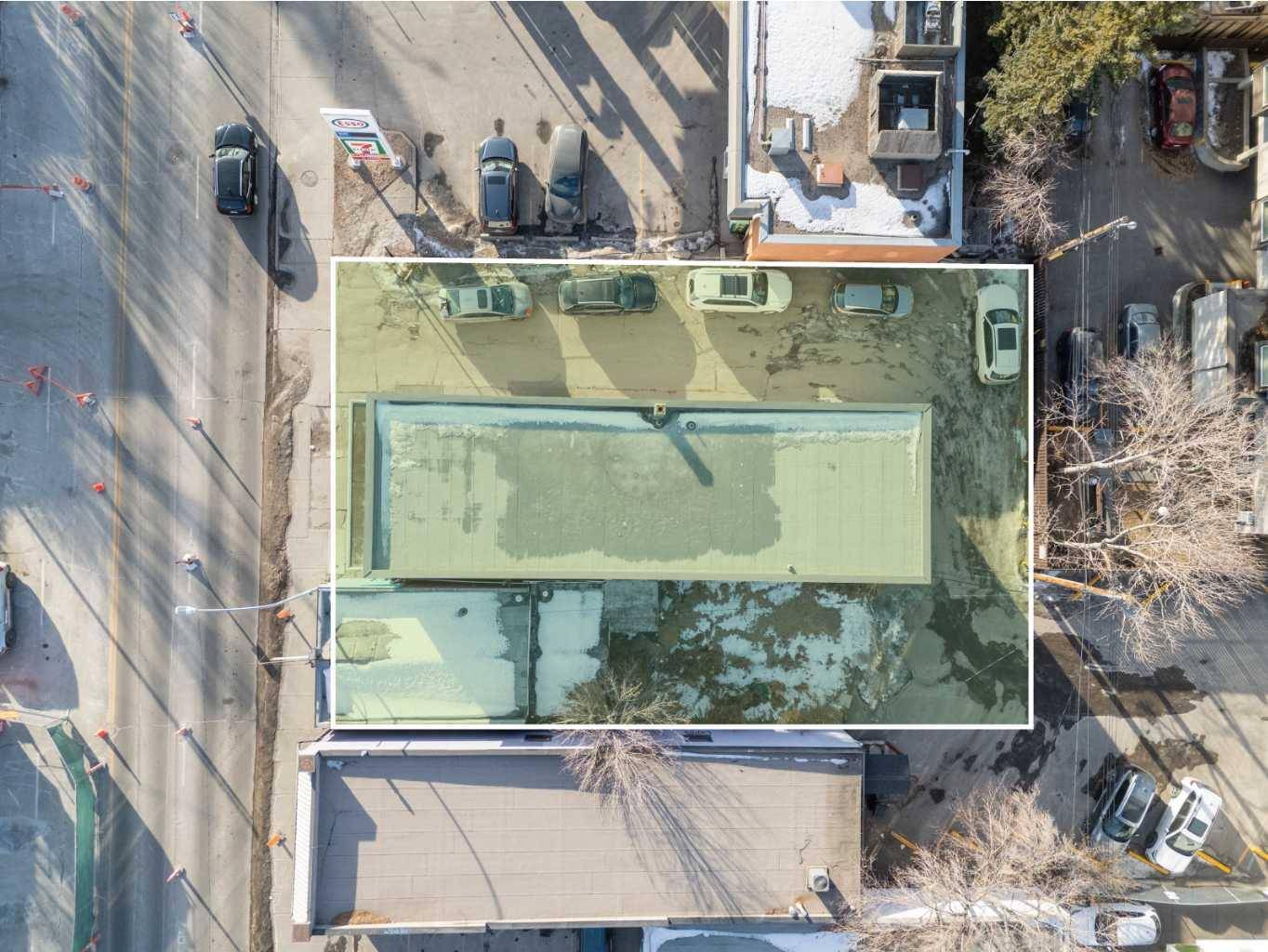 Calgary, AB T2T 3T9,2611, 2613,  2615 14 ST Southwest