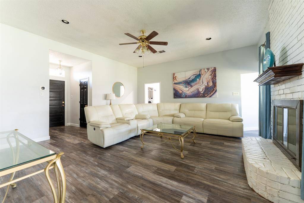 Grand Prairie, TX 75052,2854 Briar Hill Drive