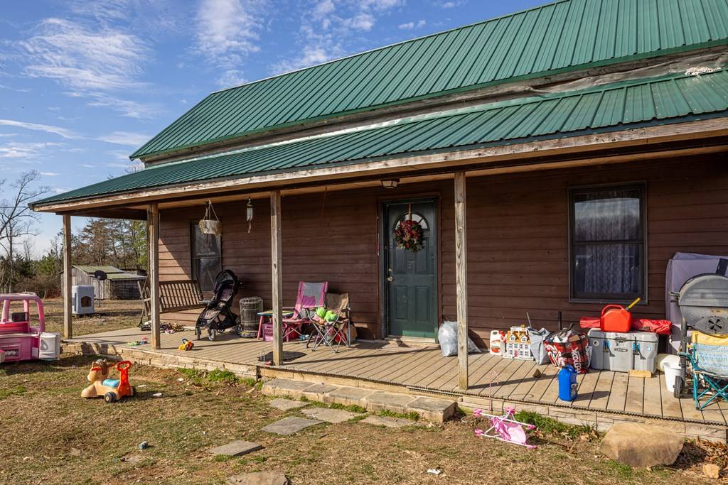 Nathalie, VA 24577,3039 T N Snow Road