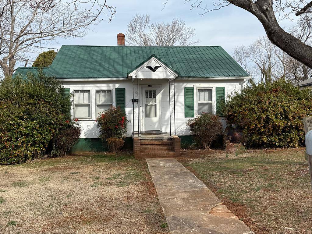 Chase City, VA 23924,322 Virginia Avenue
