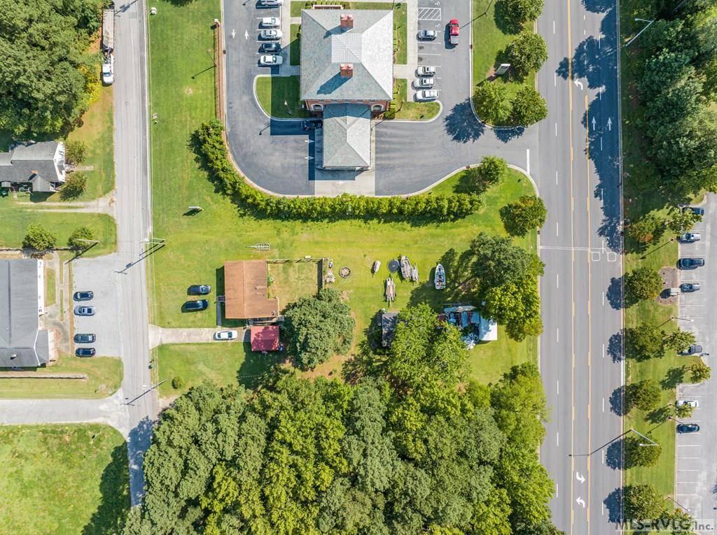 Roanoke Rapids, NC 27870,317 Summitt Ave (Old Farm Rd)