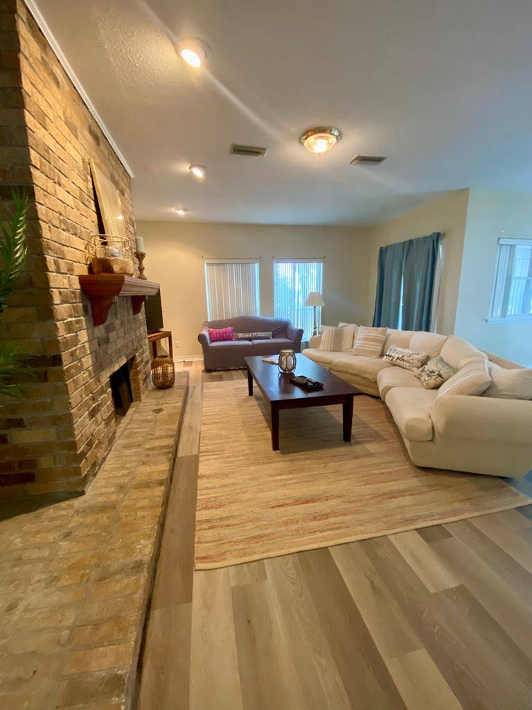 Rockport, TX 78382,210 Oak Bay #701