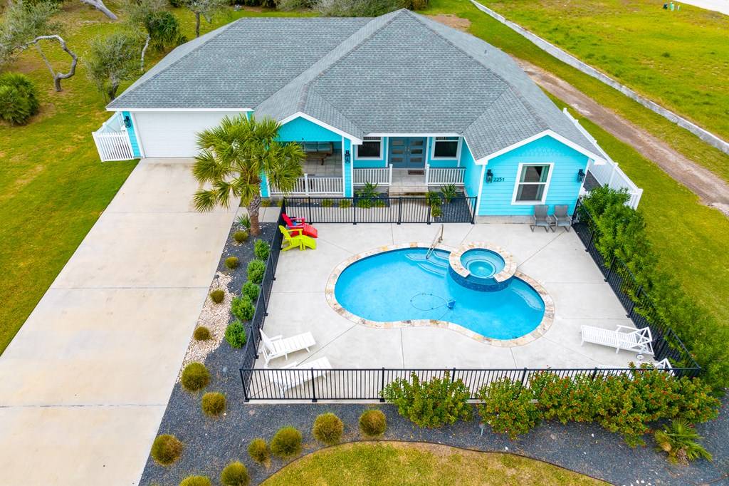 Rockport, TX 78382,2231 N Fulton Beach Rd