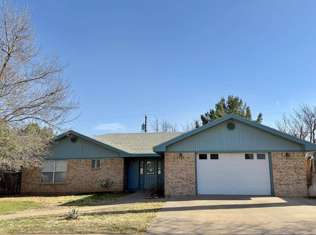 Alpine, TX 79830,504 E John W Rd