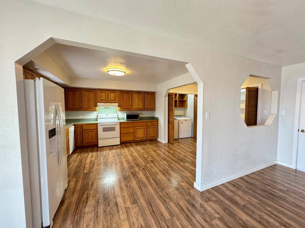 Alpine, TX 79830,504 E John W Rd