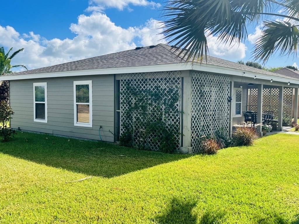 Rockport, TX 78382,213 W Speckled Trout Ln