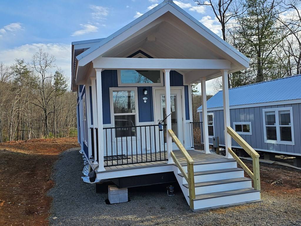 Murphy, NC 28906,300 Linda Lane
