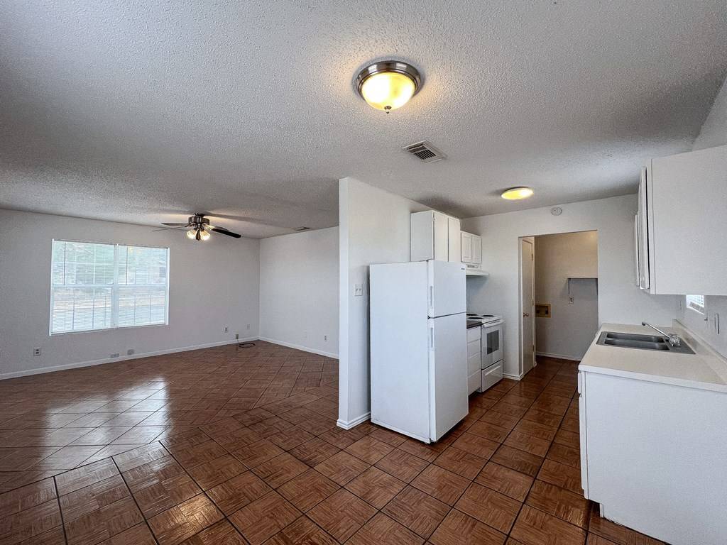 Alpine, TX 79830,309 S 2nd St