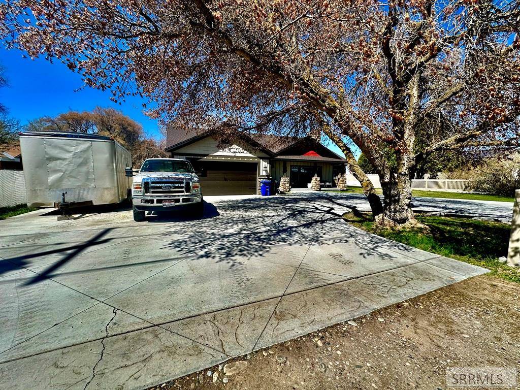 12191 N 75 E, Idaho Falls, ID 83401