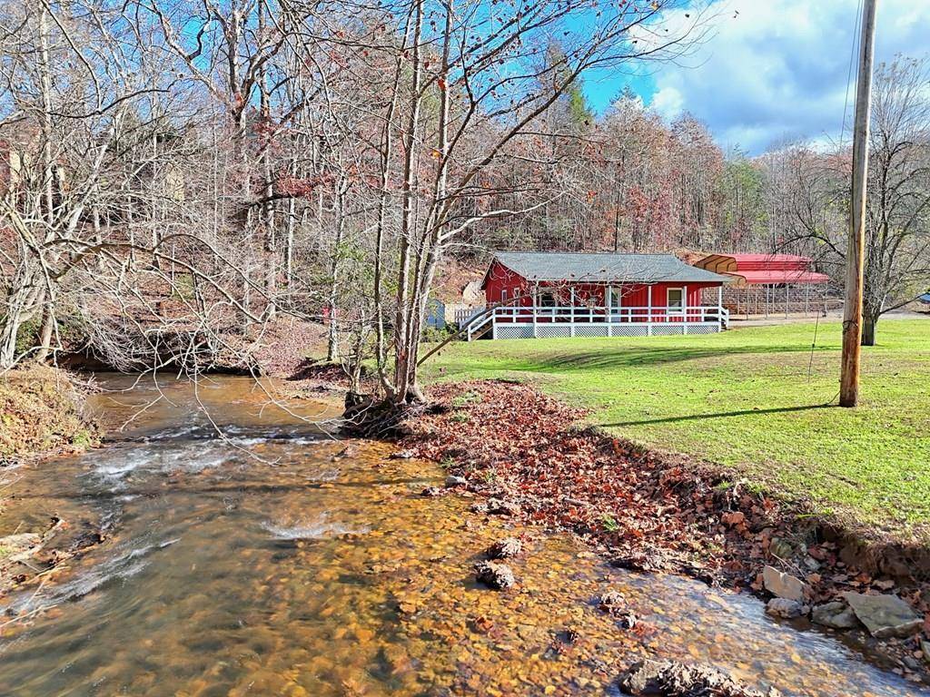 Hiawassee, GA 30546,539 Nicholson Trail