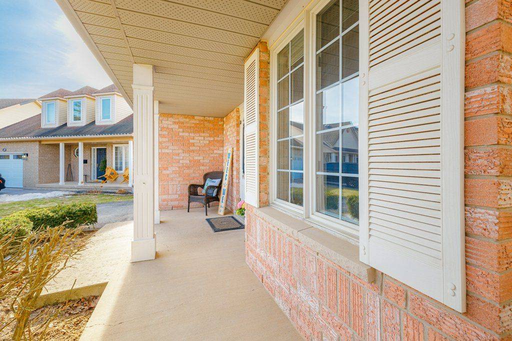 Thorold, ON L2V 5B4,43 Silvercrest CT