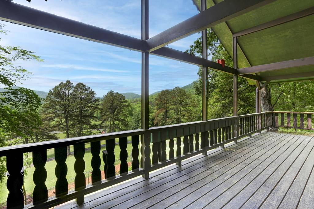 Hayesville, NC 28904,225 Richards Cove Drive