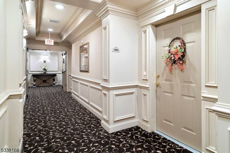 East Brunswick Twp., NJ 08816,1403 Cedar Village Blvd #403