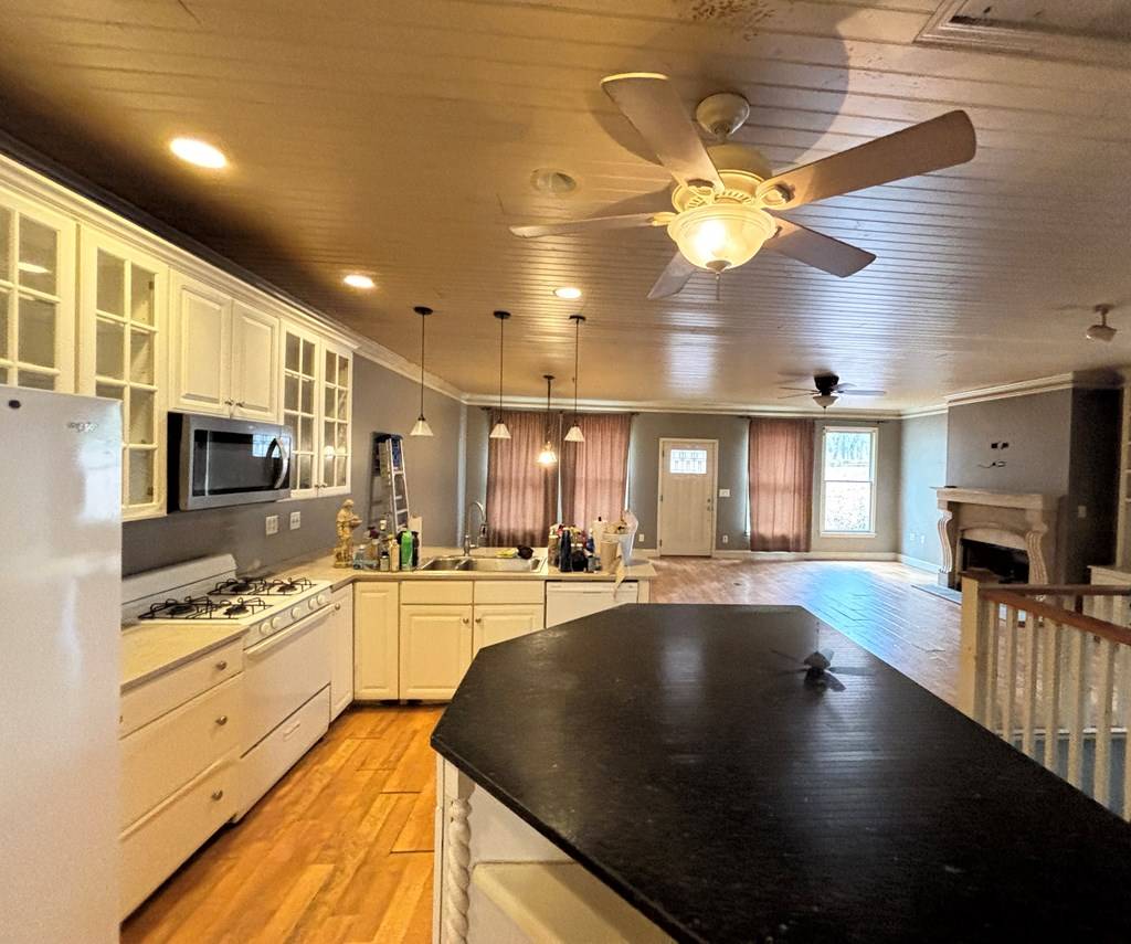 Ellijay, GA 30536,775 Bernhardt Road